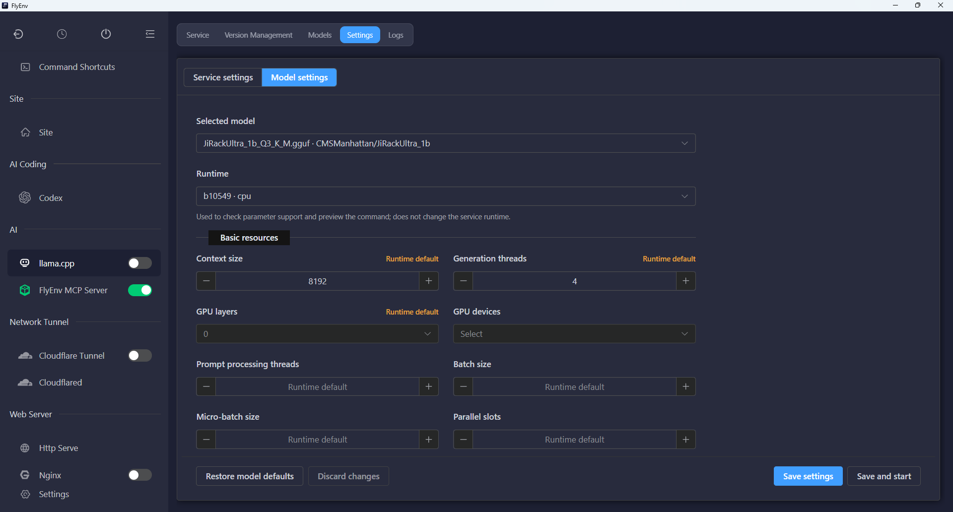 Model settings llama.cpp với context size, CPU threads, GPU layers và các nút lưu
